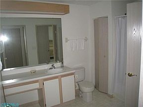 5th image of 230 Stonebend Dr