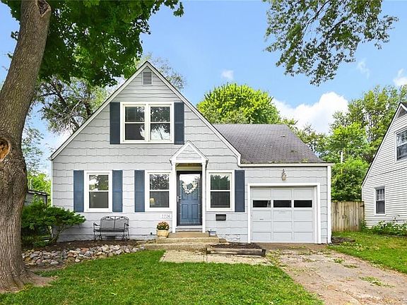 2nd image of 7736 Grand Ave