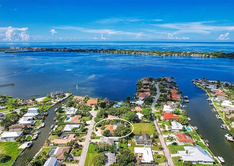 7784 Holiday Dr N, Sarasota, FL 34231 Zillow