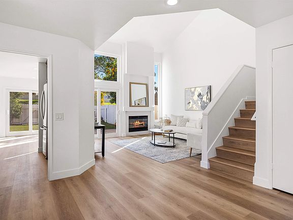 5th image of 8695 Rideabout Ln