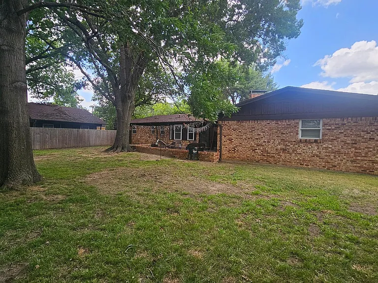 425 Mimosa Dr — Photo 29