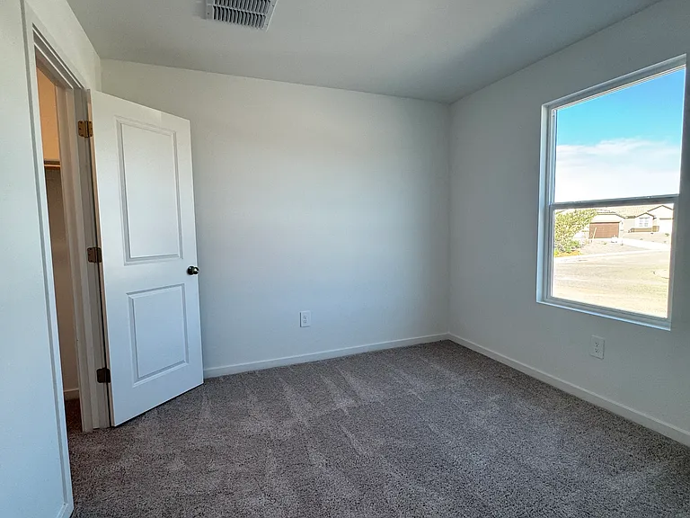 1252 W Flowstone Trl — Photo 7