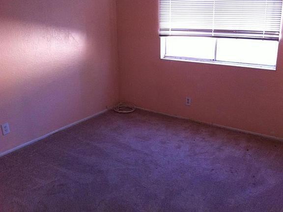 5th image of 4361 Cloverhill Ct