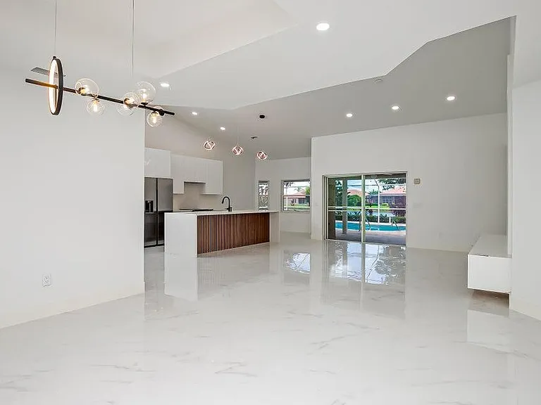 1268 SW Briarwood Dr — Photo 14