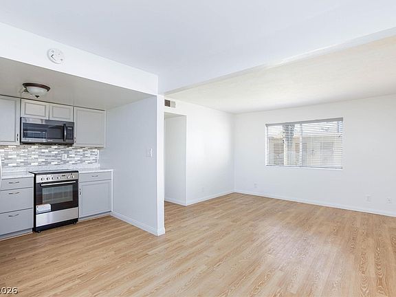 2nd image of 3821 1/2 Daisy St APT 26