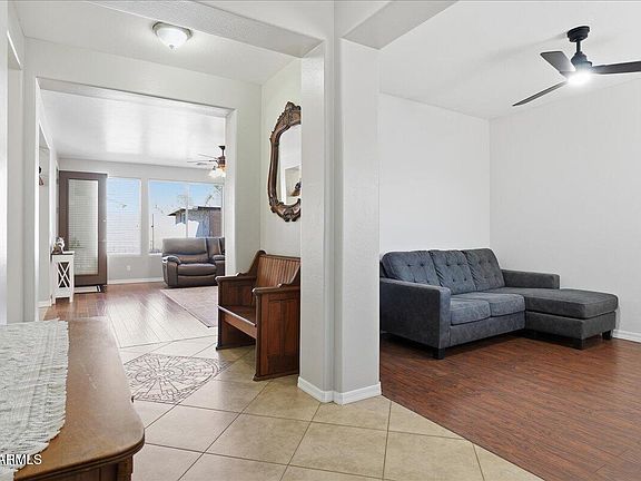 5th image of 454 E QUAIL Drive