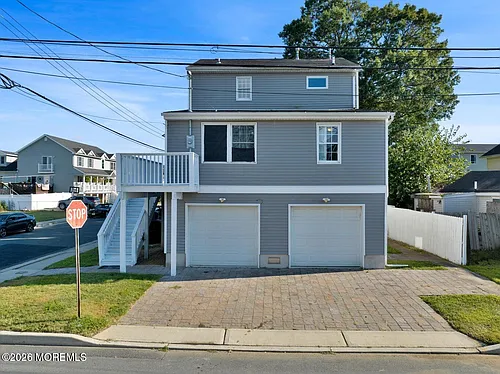 401 Spruce St Photo 1