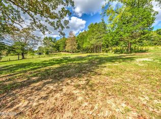 140 Swan Seymour Rd, Maynardville, TN 37807