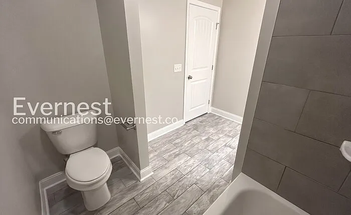 506 Eastboro Dr #A — Photo 9