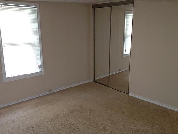3rd image of 226 Camacho St