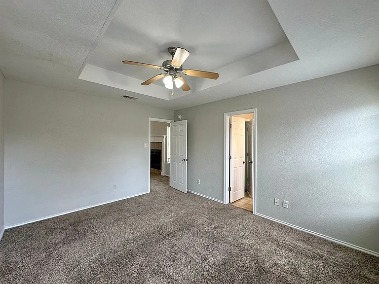 2810 Bastion Loop — Photo 22