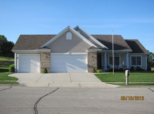 2409 Autumn Crest Rd, Stoughton, WI 53589
