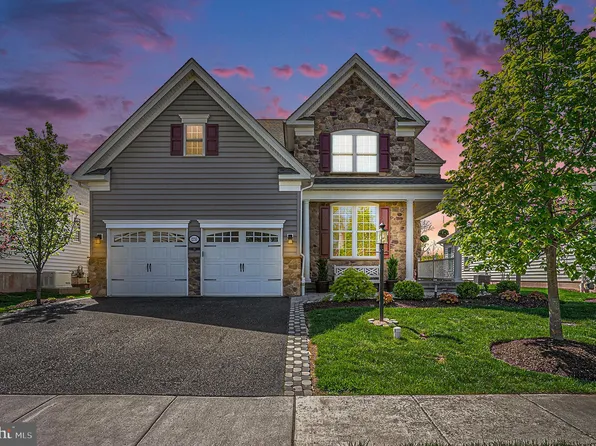 2250 Stockton Dr, Schwenksville, PA 19473