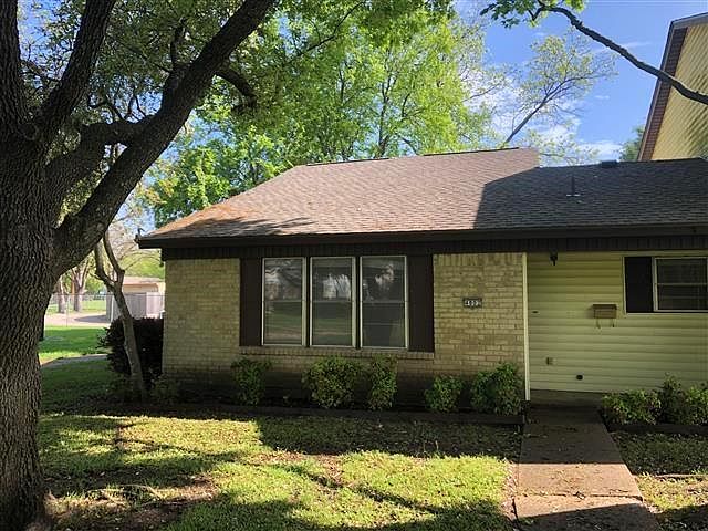 1st image of 4802 Rollingwood Ct