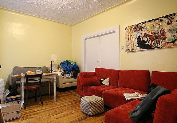 4th image of 915 43rd St #D5