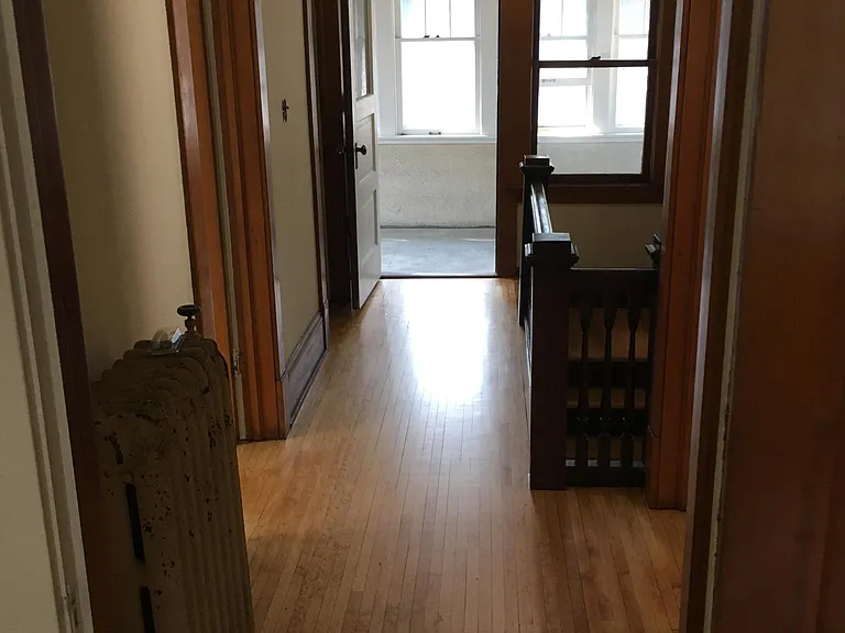 1888 Goodrich Ave — Photo 7