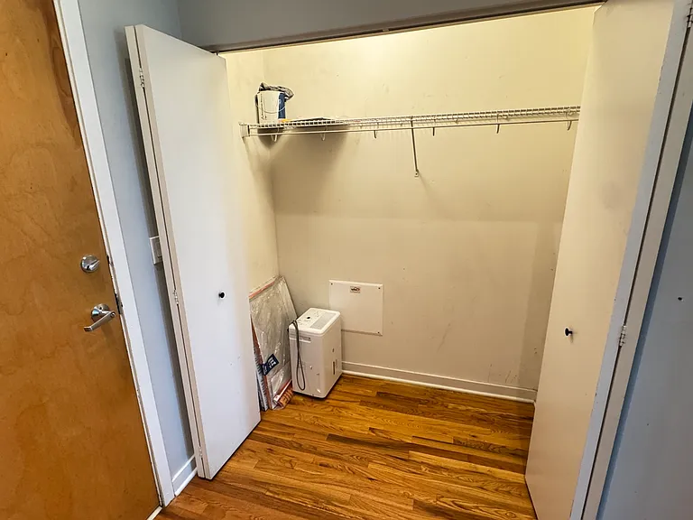 1071 W 15th St #309 — Photo 13