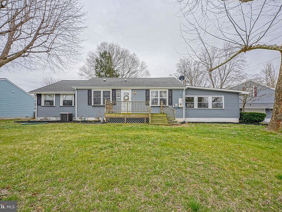 1st image of 192 Salem Dr
