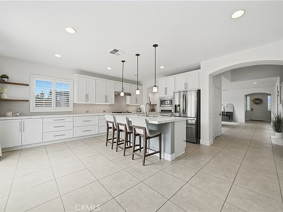 3rd image of 45055 Rutherford St