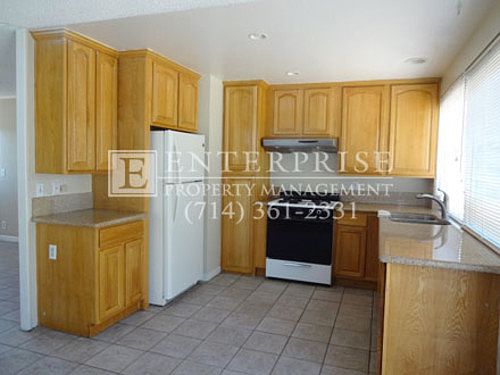 4th image of 19107 E Elberland St