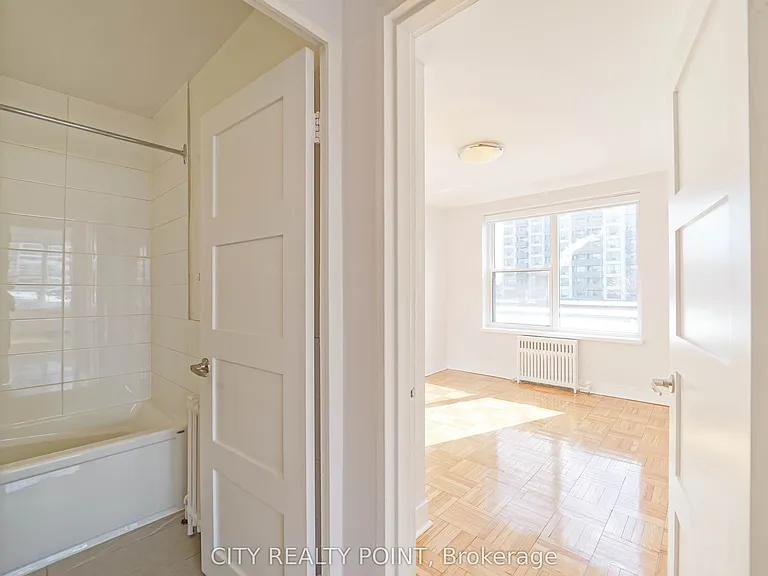 1545 Bathurst St #405 — Photo 13