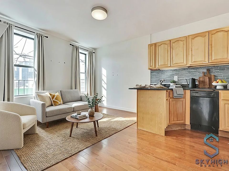 1st image of 479 Warren St #4E