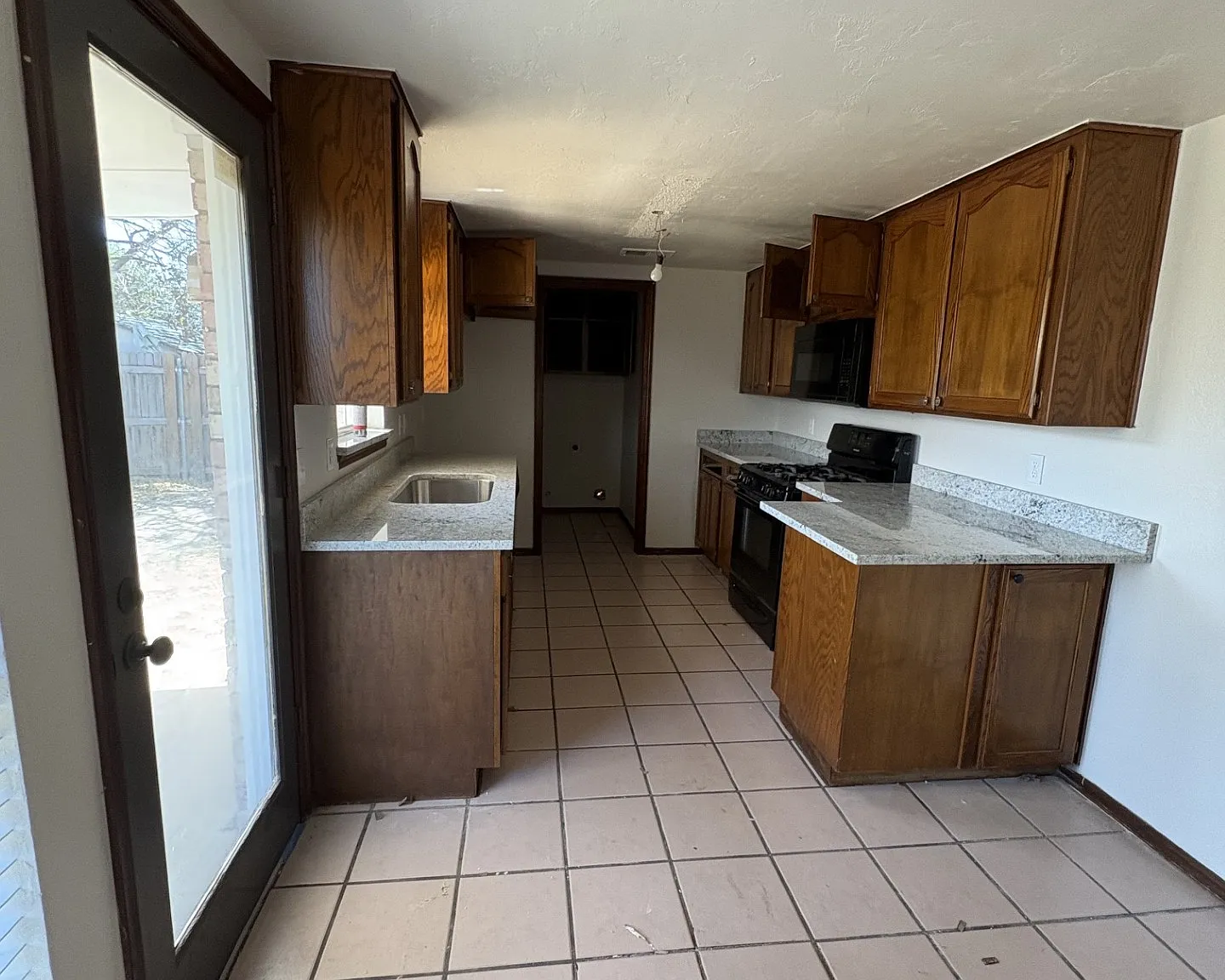 3 bed, 1457 sqft, $1,495 — Photo 3