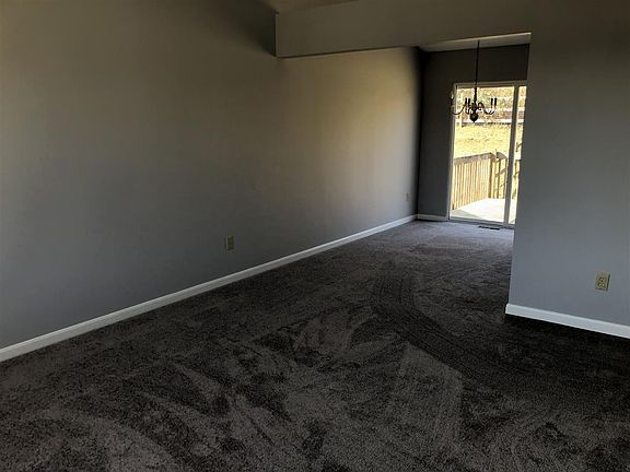 5th image of 4753 Buttonwood Dr