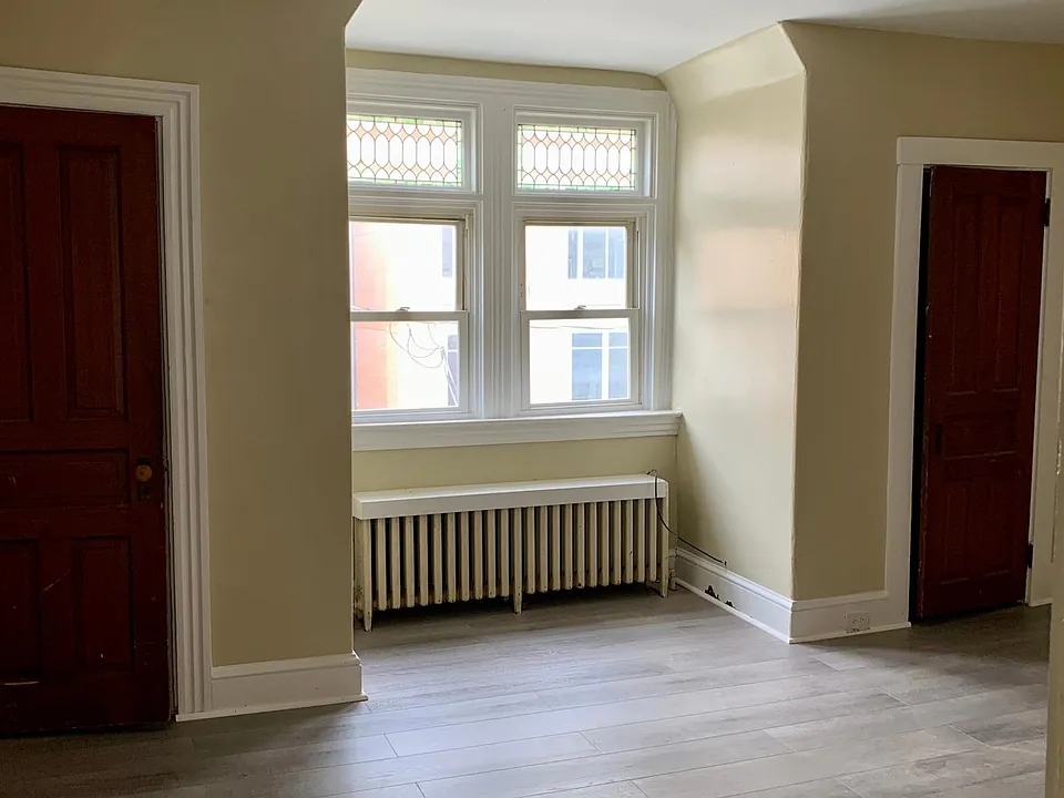 541 N Lime St #3