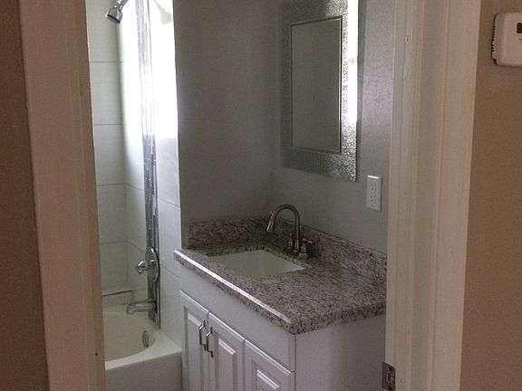 4th image of 1314 Palm Ave