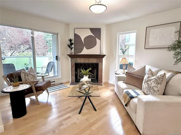 2520 Wark St #201, Victoria, BC V8T 5G6