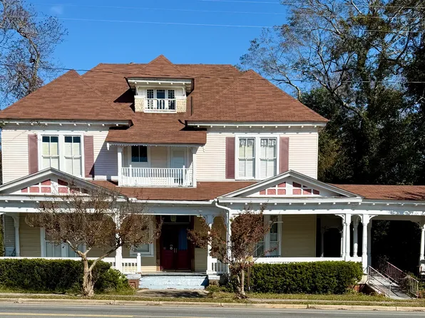 158 Commerce St, Hawkinsville, GA 31036