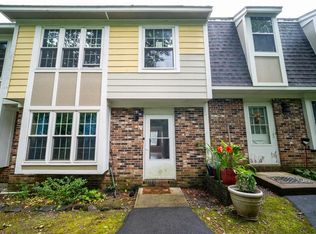 98 Sunny Brook Cir, Lloyd, NY 12528