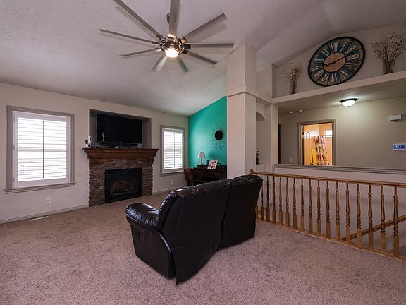 3rd image of 13839 S Friendship Dr