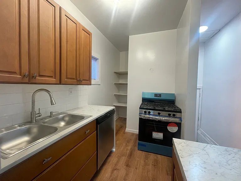 3960 Tyler St — Photo 4