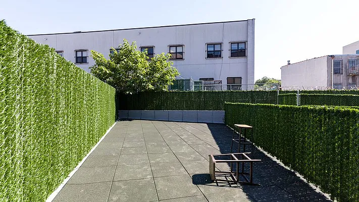 Rented by Nooklyn NYC LLC | media 10