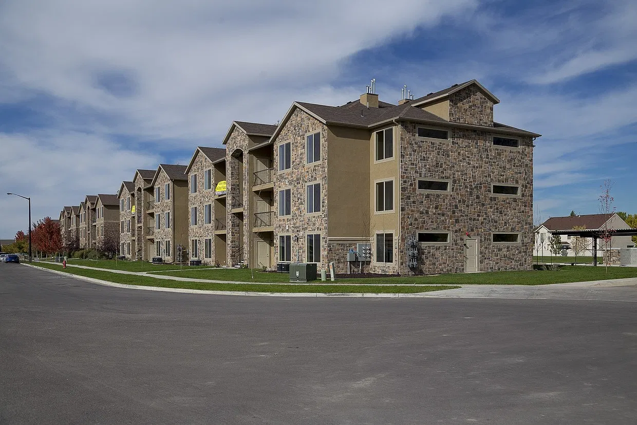 Springville 426 West 200 North — Photo 1