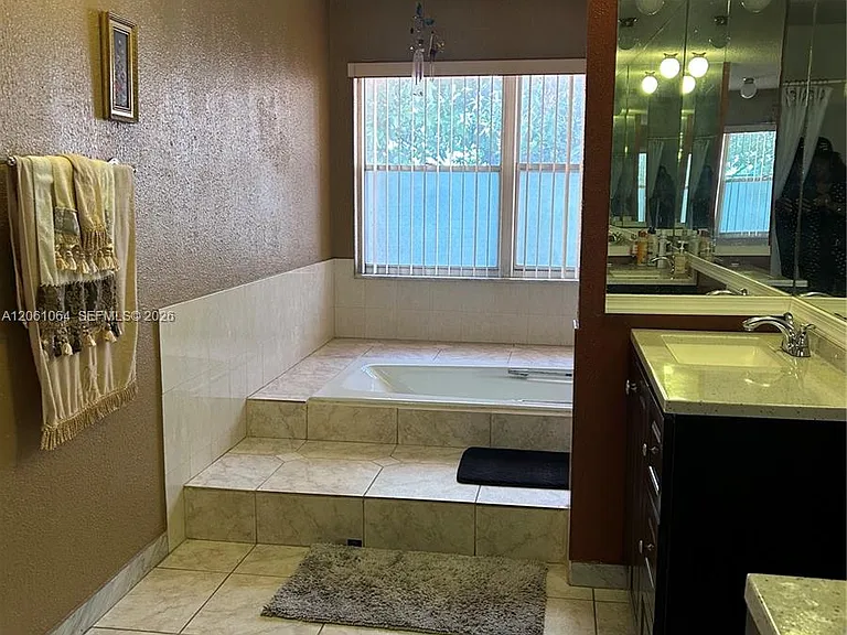 1653 NW 58th Ave #14 — Photo 20