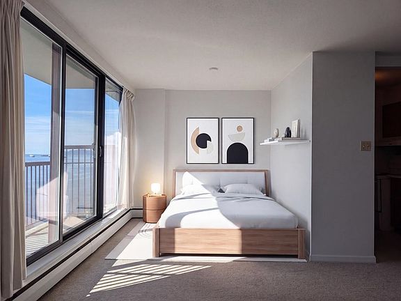 4th image of 1330 Harwood St #2106
