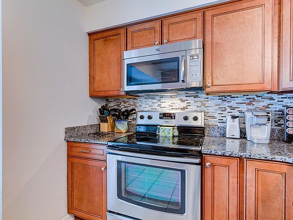 5th image of 3433 Londonderry Ct