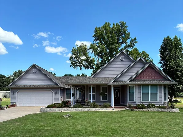 516 Bell Rd, Greenwood, AR 72936