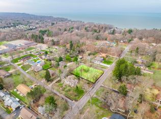 2754 W Glenlord Rd, Stevensville, MI 49127