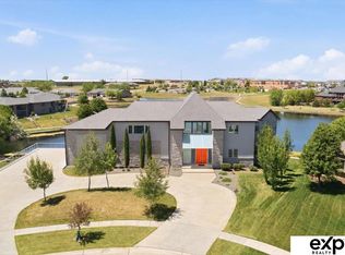 7711 S 96th Bay, Lincoln, NE 68526