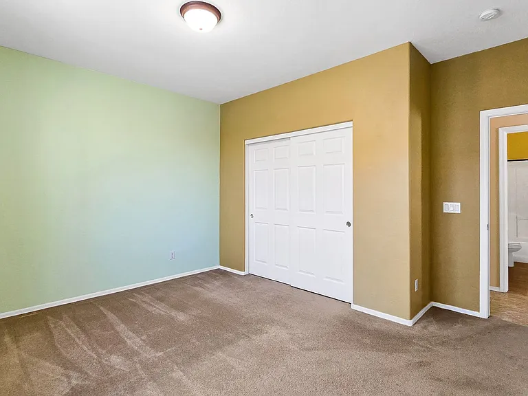 14226 W Wethersfield Rd — Photo 25
