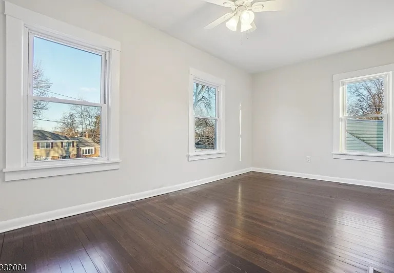 919 Brown Ave — Photo 9