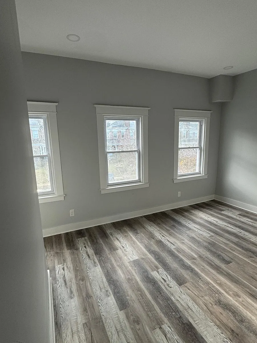 Building Photo - 1102 Woodheights Ave