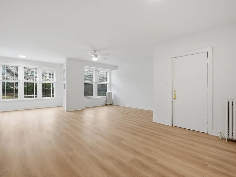 1125 Davis St./ 1603-11 Ridge Ave. — Photo 6