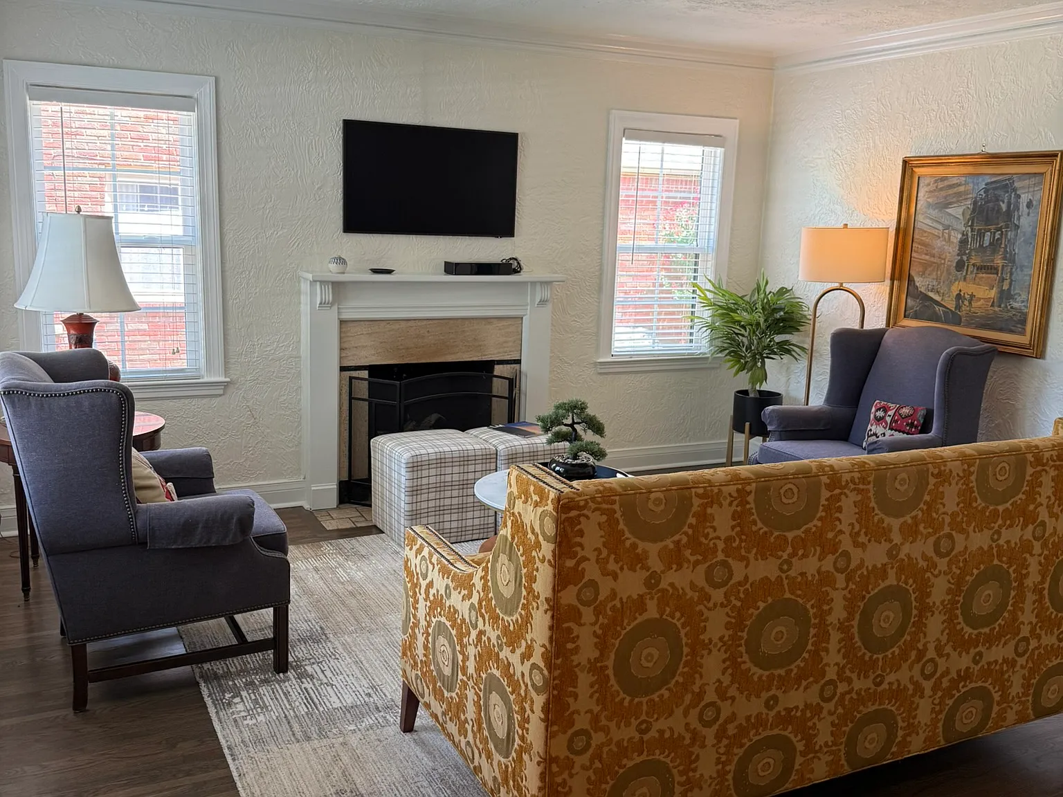 2 bed, 1272 sqft, $2,600 — Photo 2