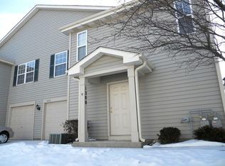 1200 Orleans Dr, Mundelein, IL 60060