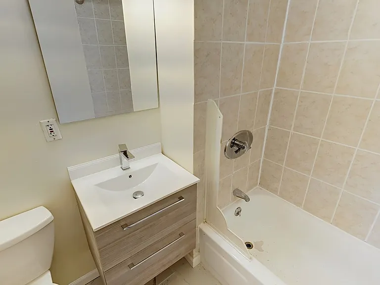 86 Hammond St #4 — Photo 7